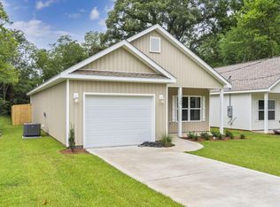 1348 N Pearl St, Crestview, FL 32536