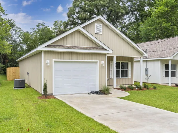 1348 N Pearl St, Crestview, FL 32536