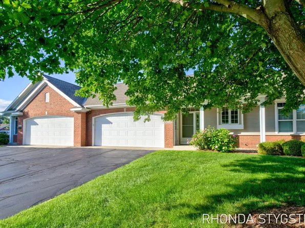 4732 Charleston Ct, Holland, MI 49423