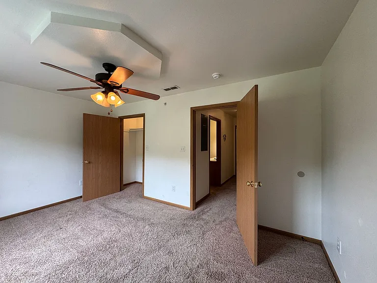 700 Hillside Rd — Photo 21