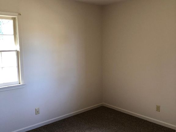 5th image of 1618 S Valor Dr