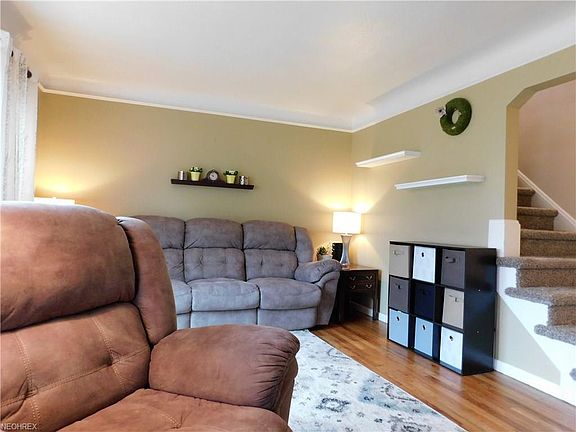 5th image of 30108 Fern Dr