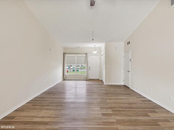 5th image of 2907 W 83rd Ln