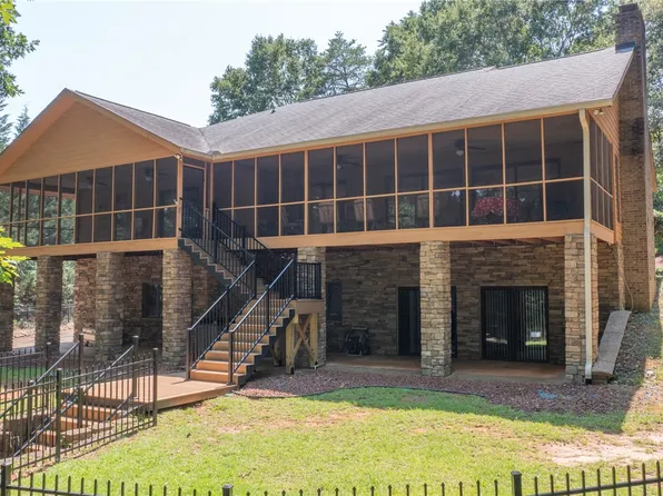 202 Plantation Point, Anderson, SC 29625