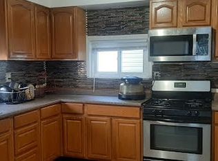 1436 Eggert Pl, Far Rockaway, NY 11691
