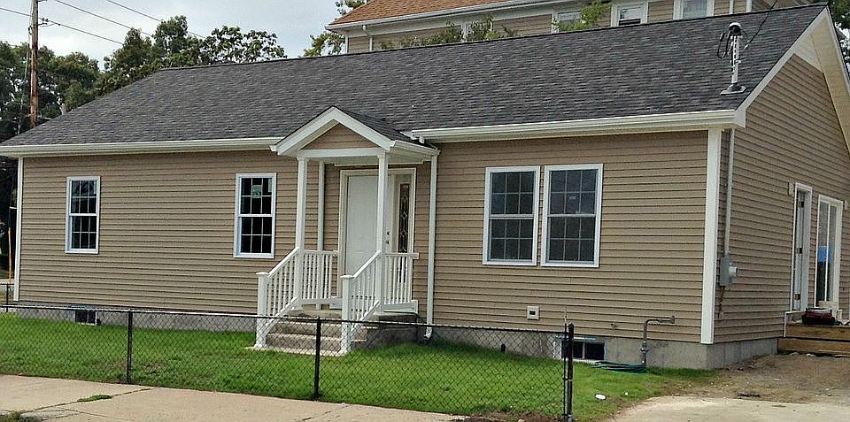 1st image of 264 Beverage Hill Ave