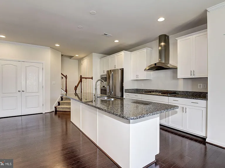 42524 Benfold Sq — Photo 19