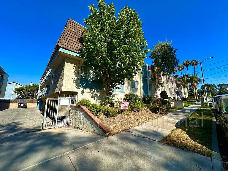 26114 Belle Porte Ave #12 — Photo 37