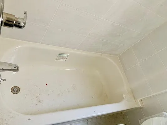 Rented by Camelot Realty Group | media 23