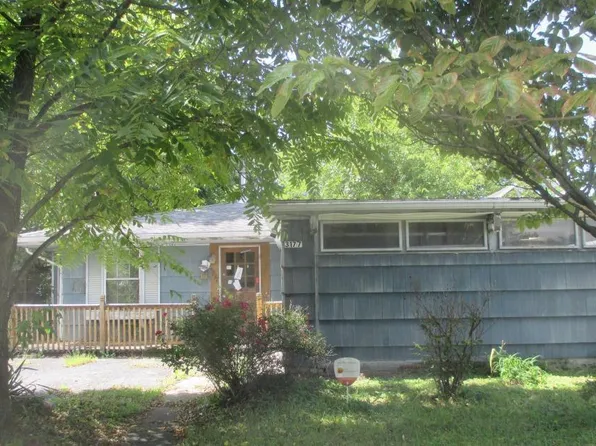 3177 Bluefield Dr, Columbus, OH 43207