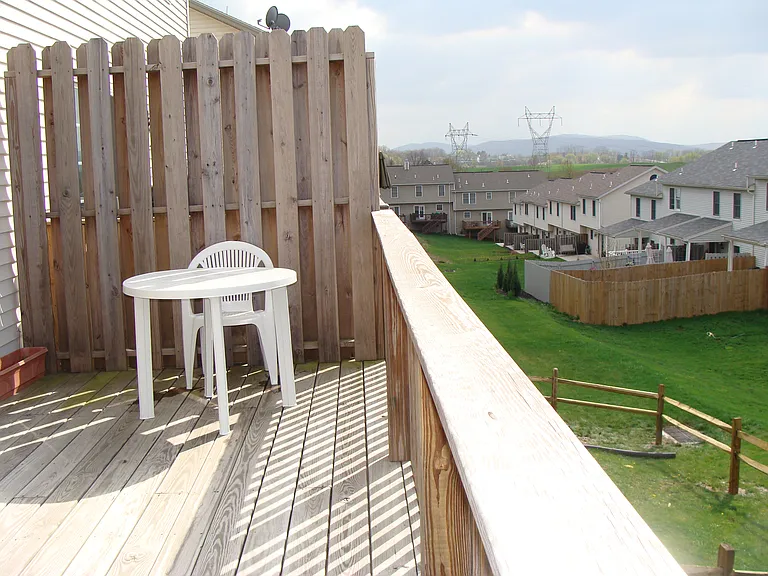 32 Keefer Way — Photo 24