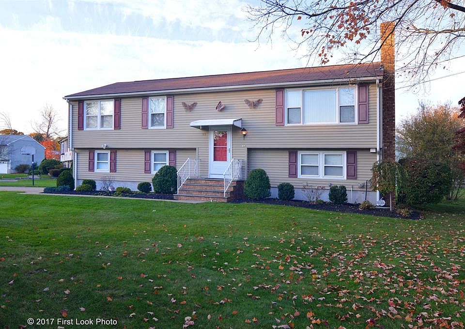 1st image of 27 Salina Ave