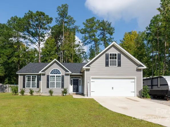 1112A Wilder St, Camden, SC 29020