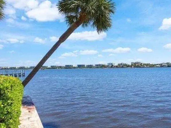 896 N Federal Hwy APT 132, Lantana, FL 33462