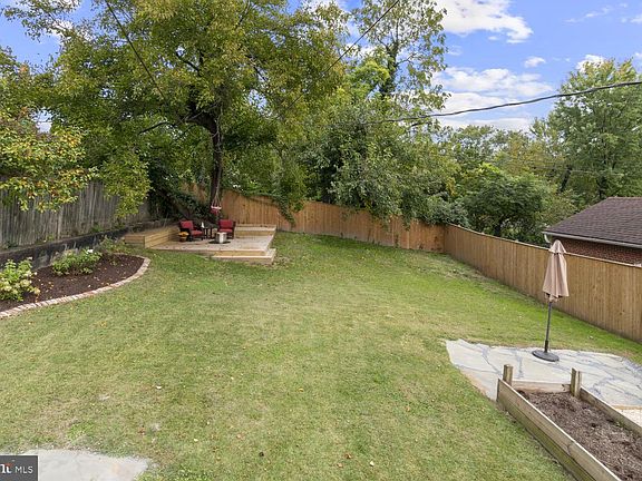 3rd image of 8719 Maravoss Ln