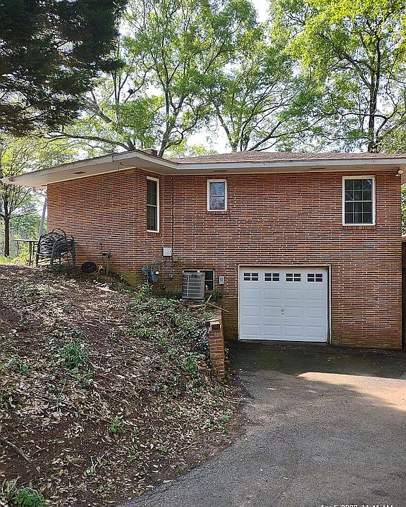 1st image of 122 Springdale Dr