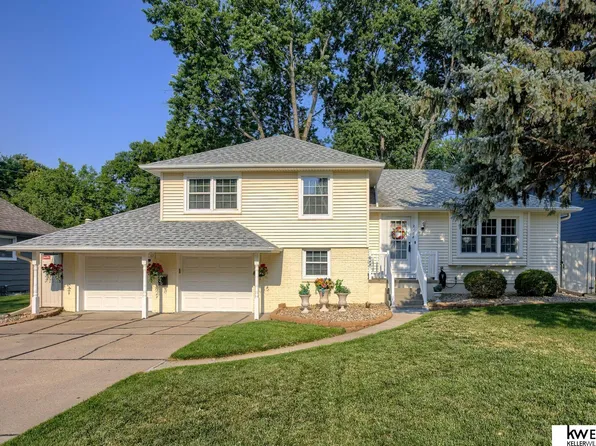 2118 S 133rd Ave, Omaha, NE 68144