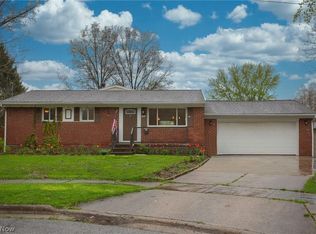 391 Charring Cir, Munroe Falls, OH 44262