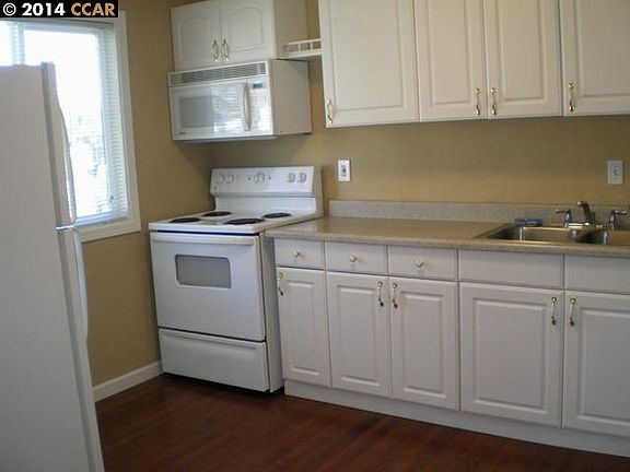 3rd image of 96 Bella Vista Ave