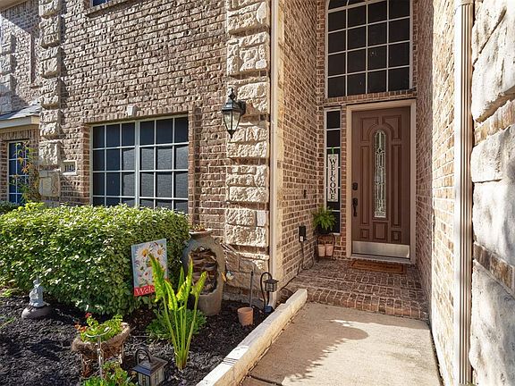 3rd image of 11424 Glen Rose Dr