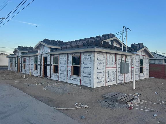 5th image of 1551 W 5th St