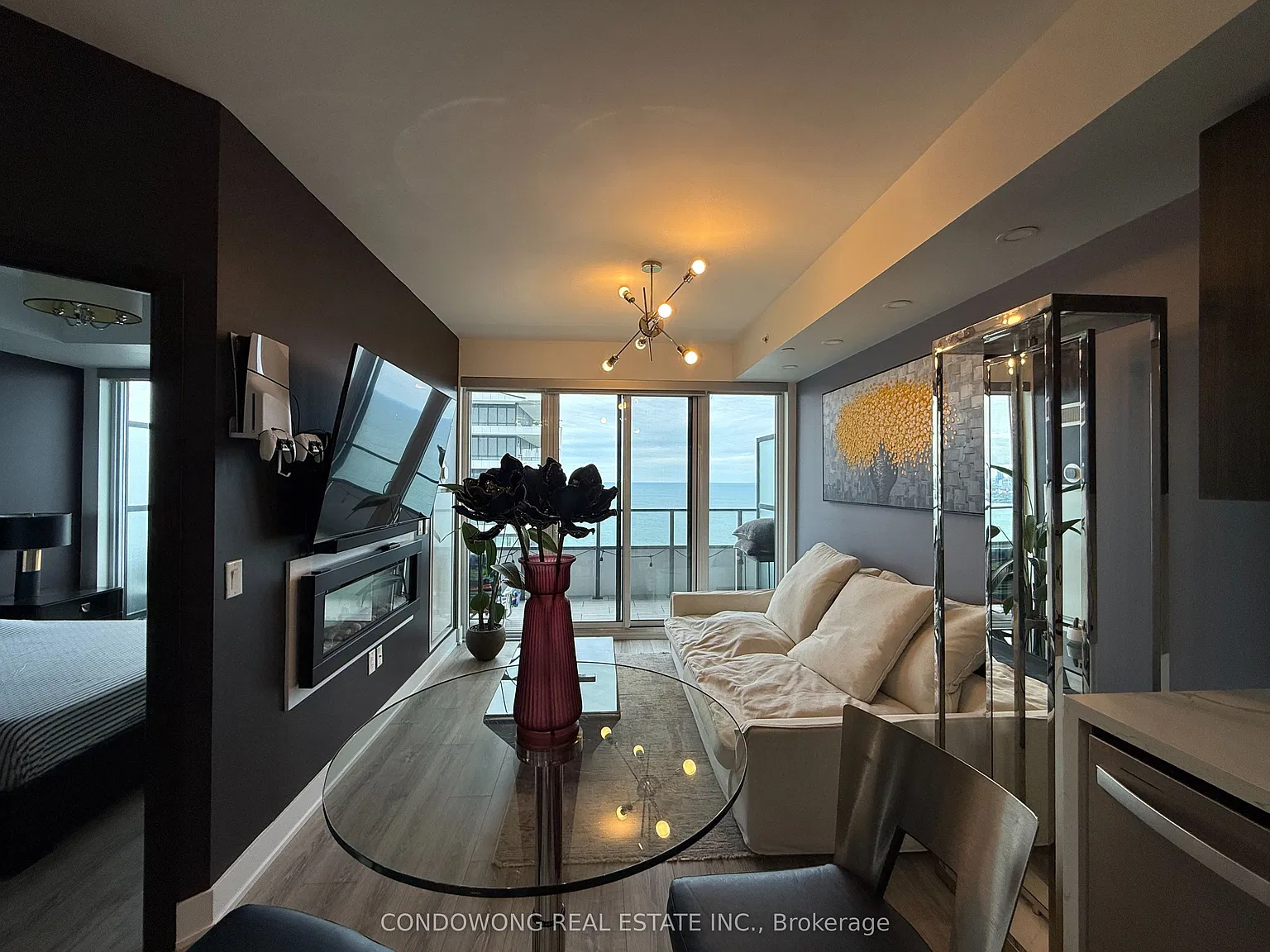 2 bed, $2,800 — Photo 3