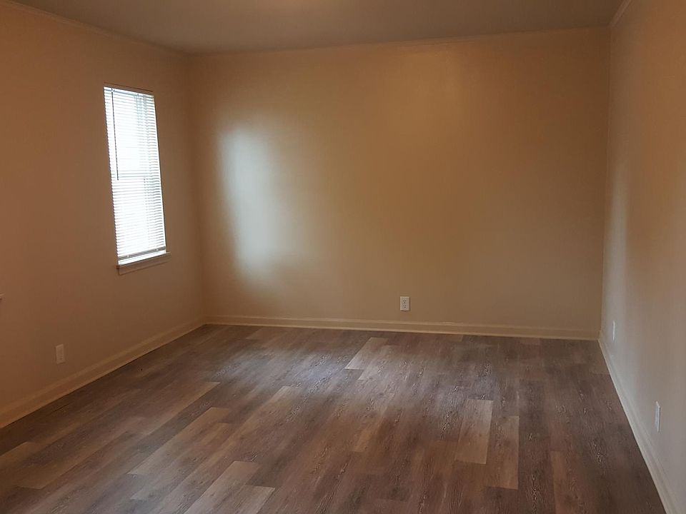 2nd image of 5141 E Haskell Pl