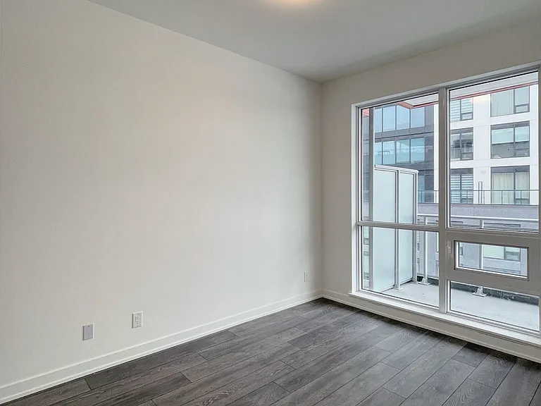8888 Yonge St #609 — Photo 6