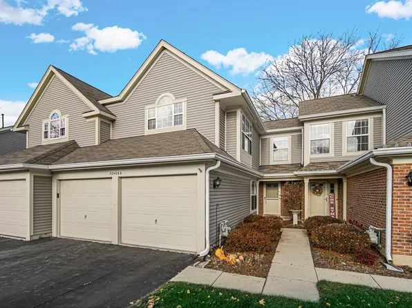 30W066 Willow Ln, Warrenville, IL 60555