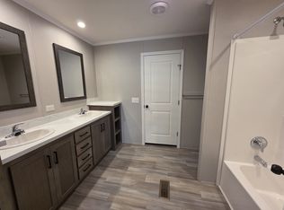 2383 Douglas Dr #699, Highland, MI 48357