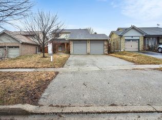 101 Ashton Rd, Newmarket, ON L3Y 5R6