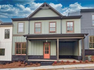 5615 Pine St, Flowery Branch, GA 30542