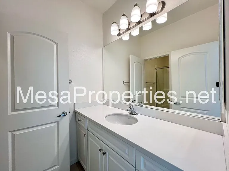 4968 Arrow Hwy #F — Photo 14