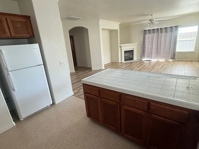 2988 La Vina Cir — Photo 11
