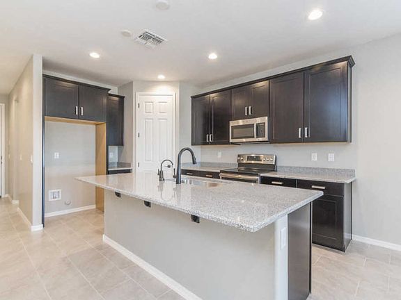 4th image of 16670 W Yucatan Dr