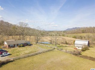 4328 Varnard Ln, Corryton, TN 37721