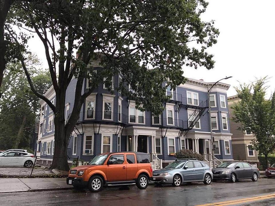1st image of 373 Broadway APT 1LR