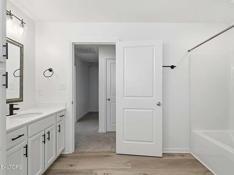 6513 Cara Cade Ln — Photo 30