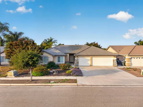 3010 W Newton Avenue, Visalia, CA 93291