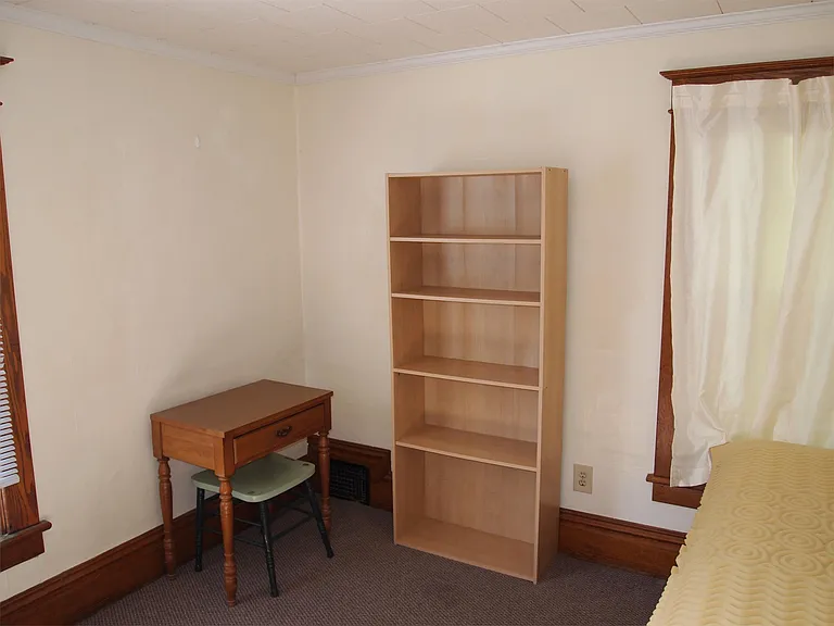 187 N West St #1 — Photo 33