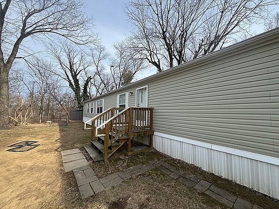 2nd image of 11321 Lakeside Dr