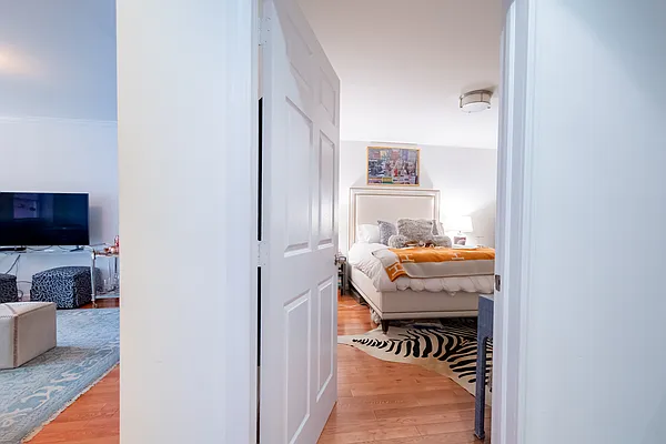 Rented by KYLM, LLC | media 15