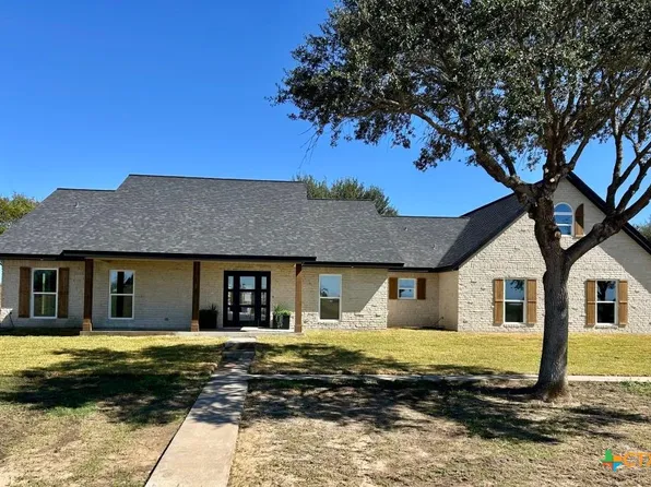 1284 County Road 335, Shiner, TX 77984