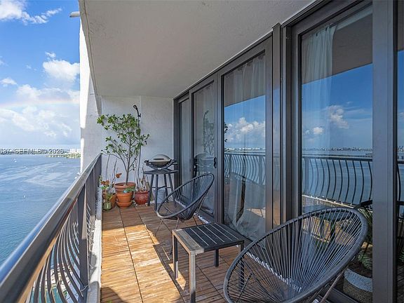 2nd image of 555 NE 15th St #Penthouse D