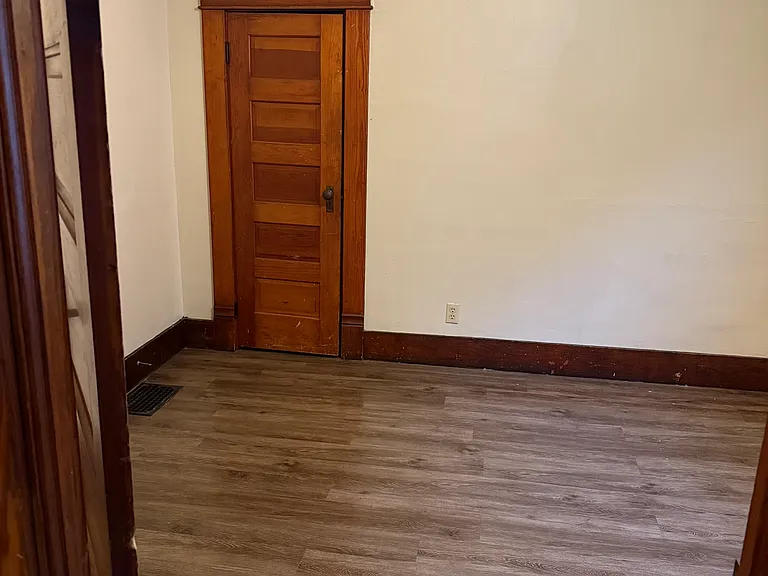291 W Main St #291 — Photo 2