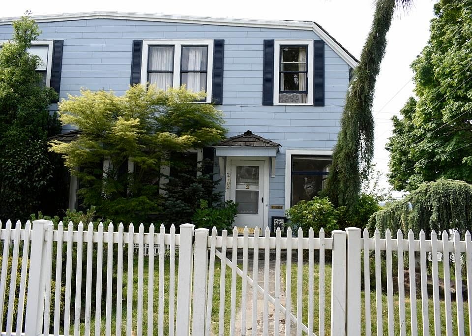Front entrance with picket fence