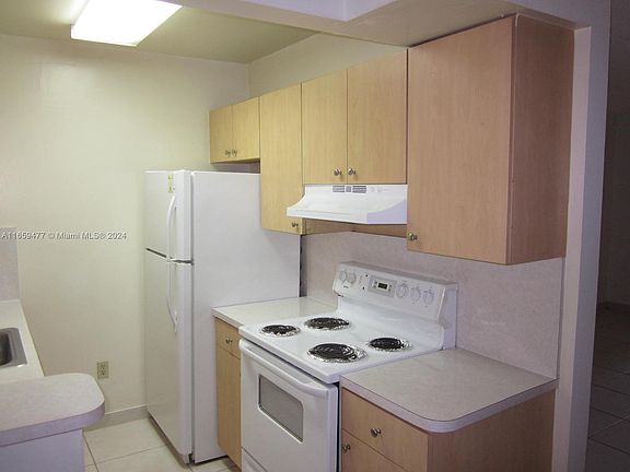 4th image of 10786 N Kendall Dr APT D13