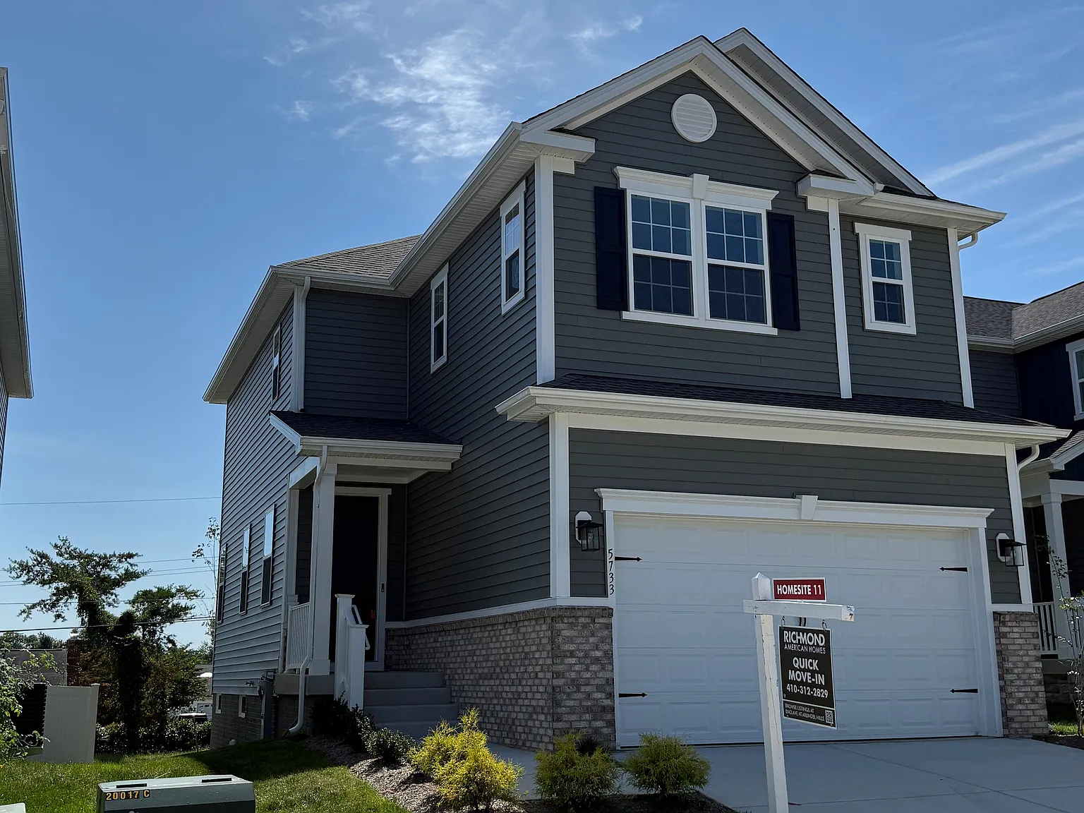 3 bed, 3.5 bath, 2065 sqft, $3,600 — Photo 3