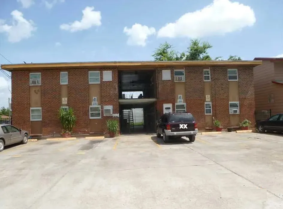 1365 Elm St #7