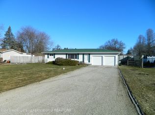 750 Raymond Rd, Owosso, MI 48867